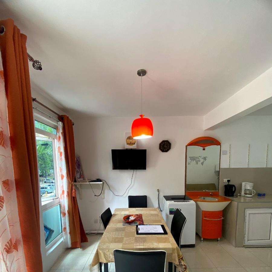 Flic-en-Flacq Sea Front 2 Bedrooms Apartment מראה חיצוני תמונה